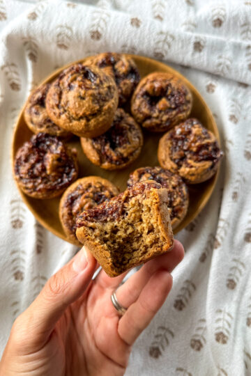 peanut butter and jelly oatmeal muffins