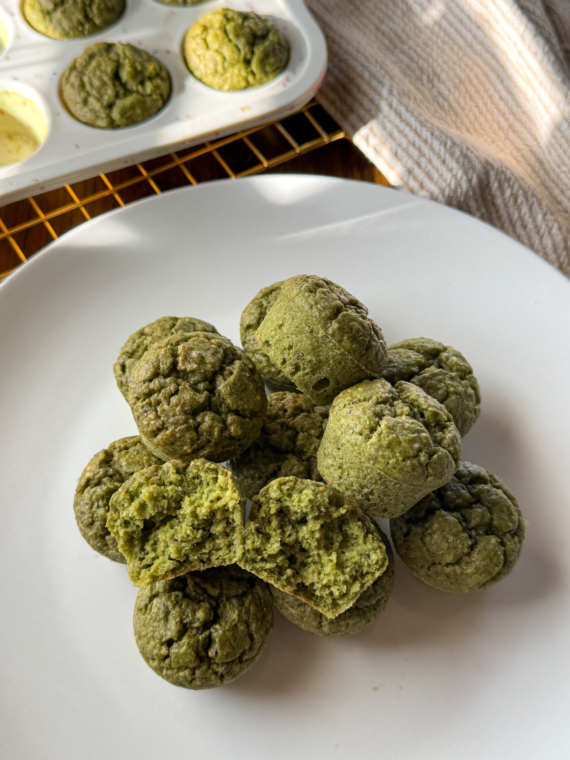 simple spinach oatmeal muffins for toddlers and babies