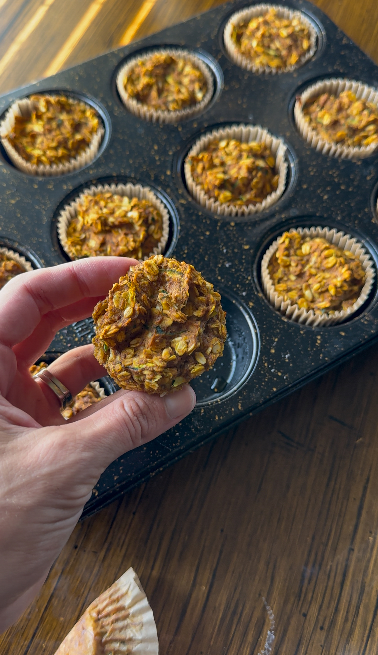 finished pumpkin zucchini oat muffins