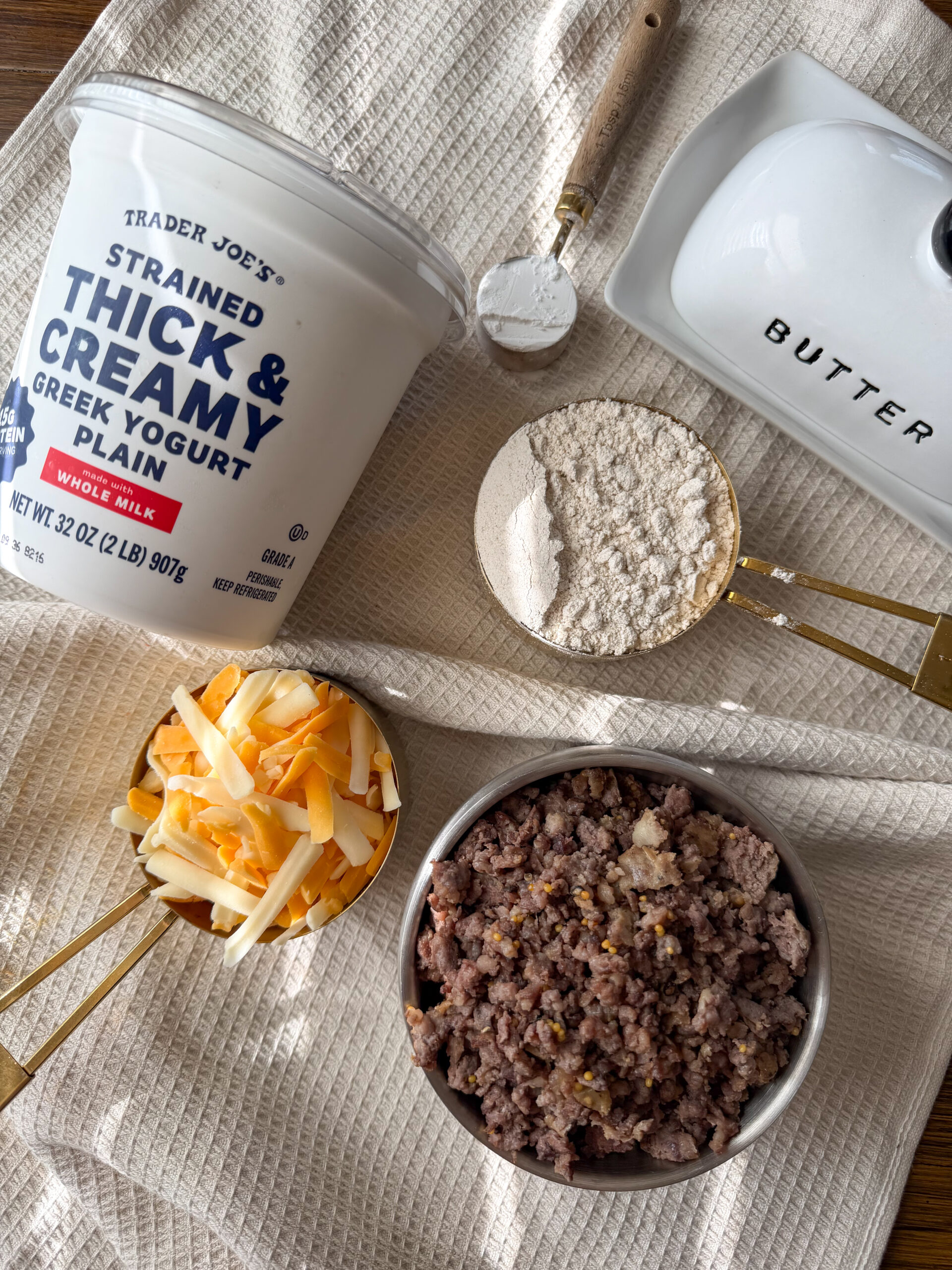 ingredients for the sausage cheddar biscuits