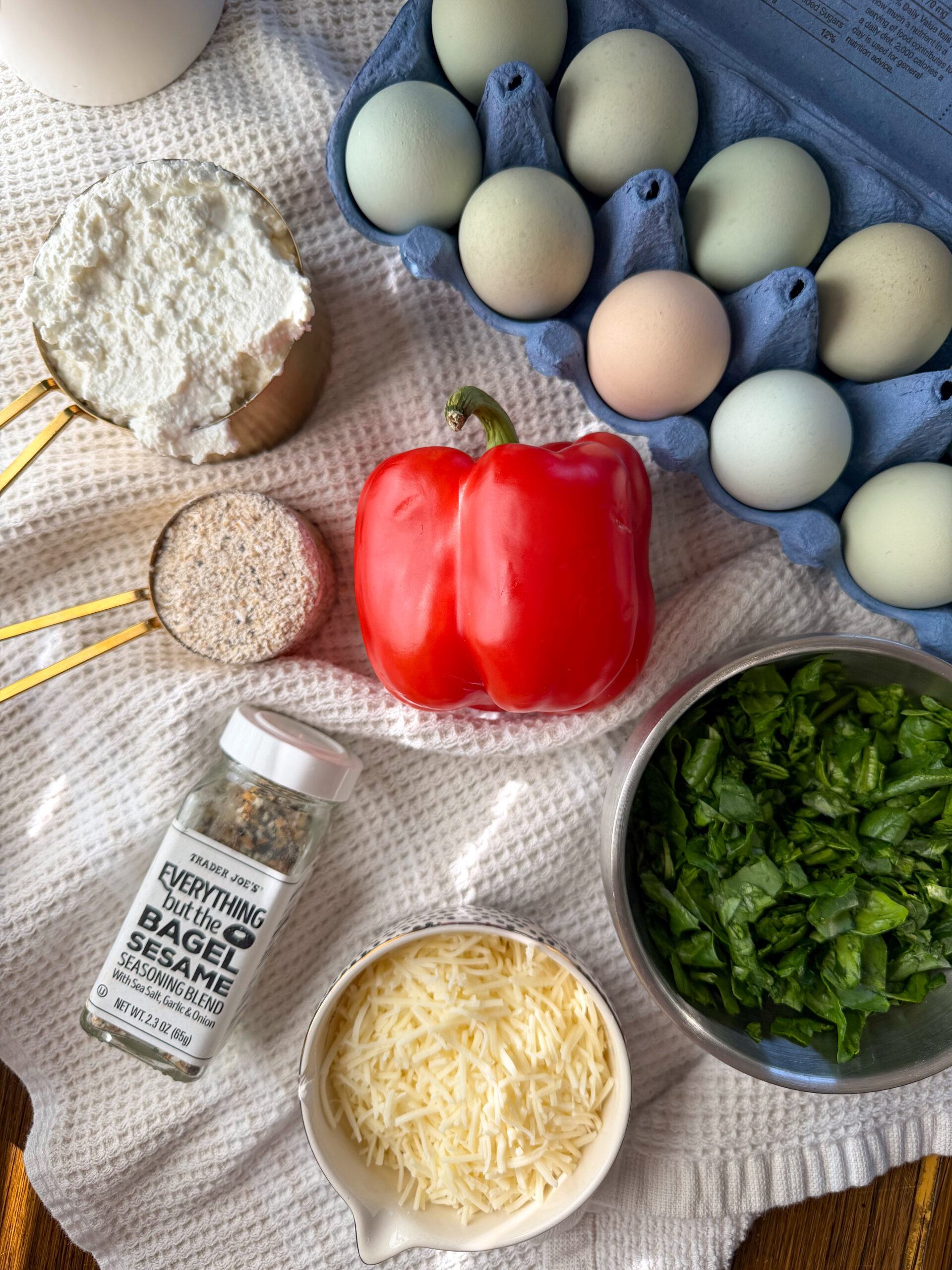 ingredients for the easy cottage cheese egg muffins for toddlers and babies