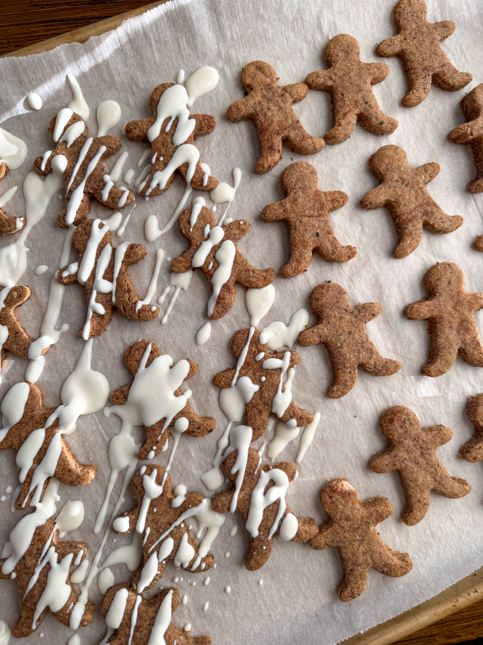 egg free gingerbread cookies into gingerbread men for toddlers