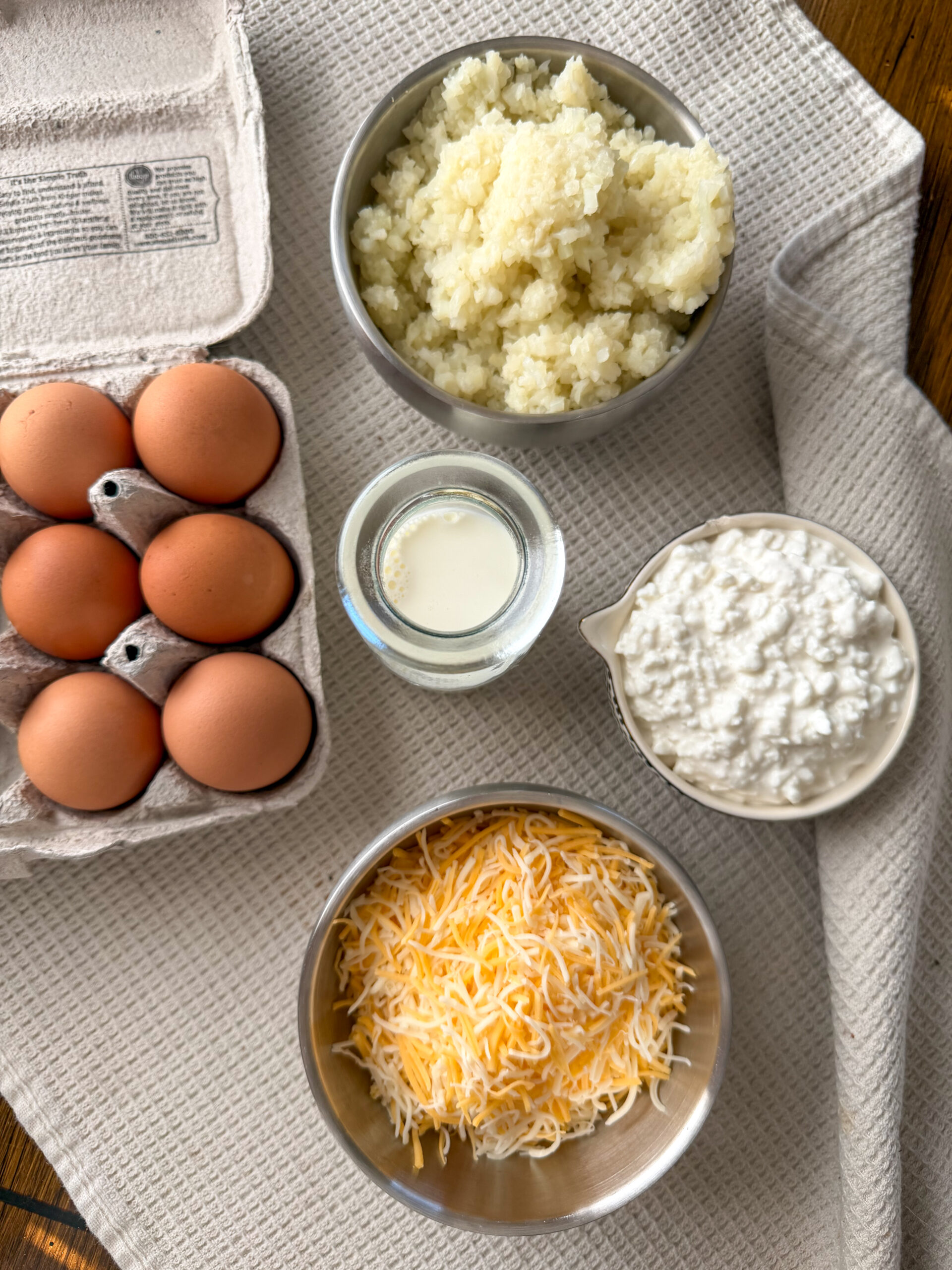 ingredients for the Cheesy Cauliflower Frittata Bars (easy, toddler-friendly egg bake)