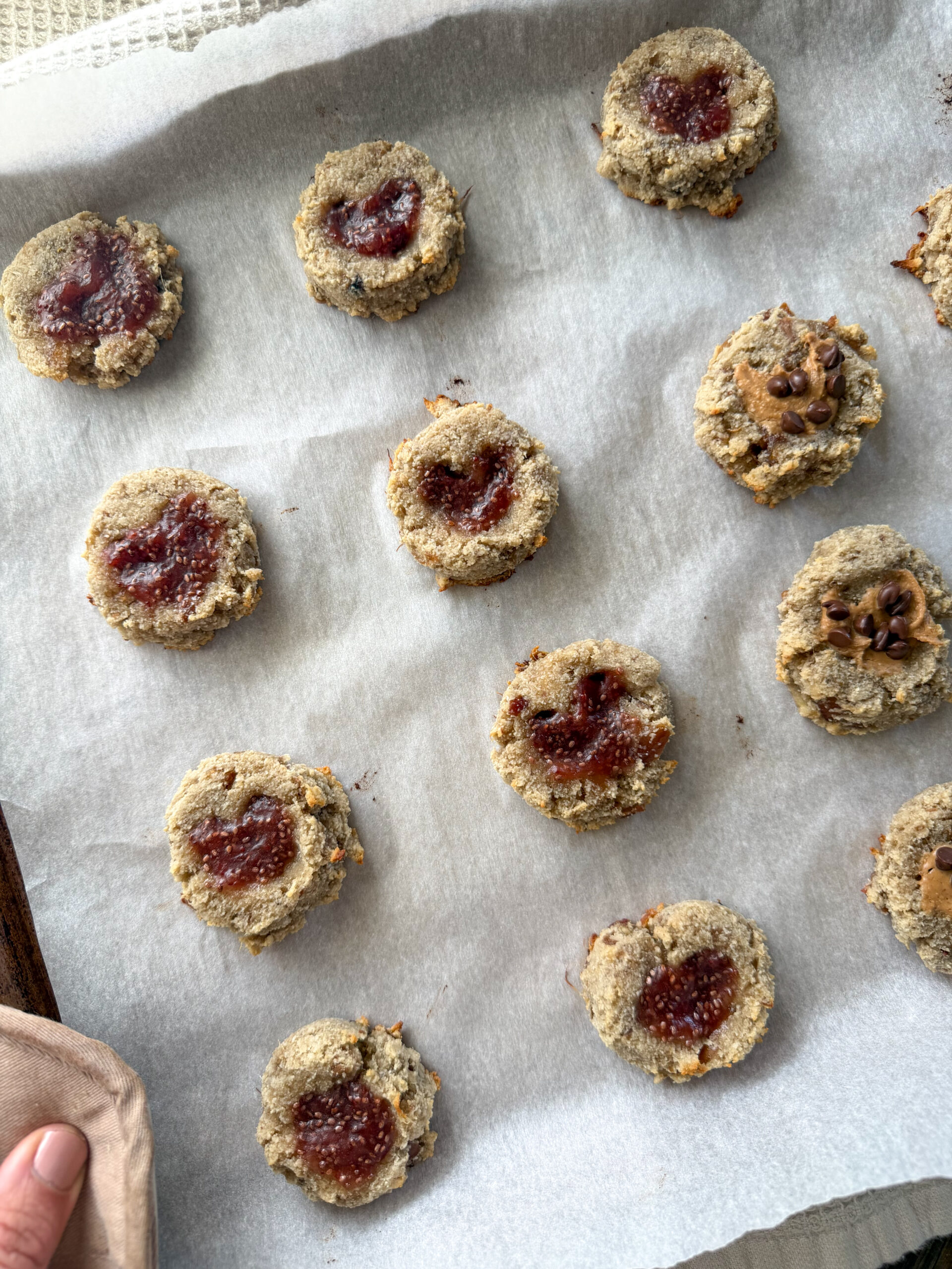 ingredients for Simple Date Banana Breakfast Cookies for toddlers (no added sugar!)