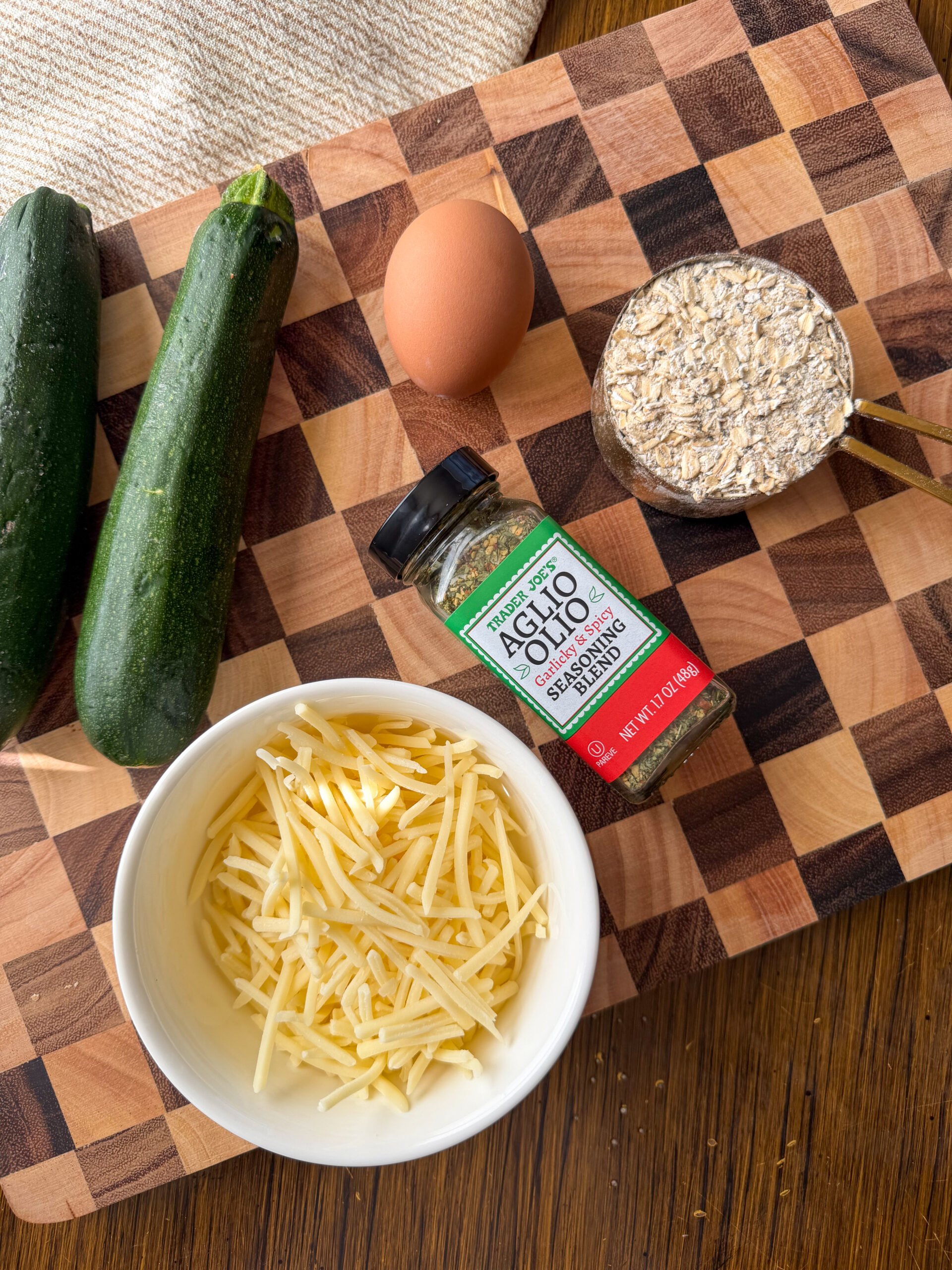 ingredients for the easy zucchini tots for toddlers