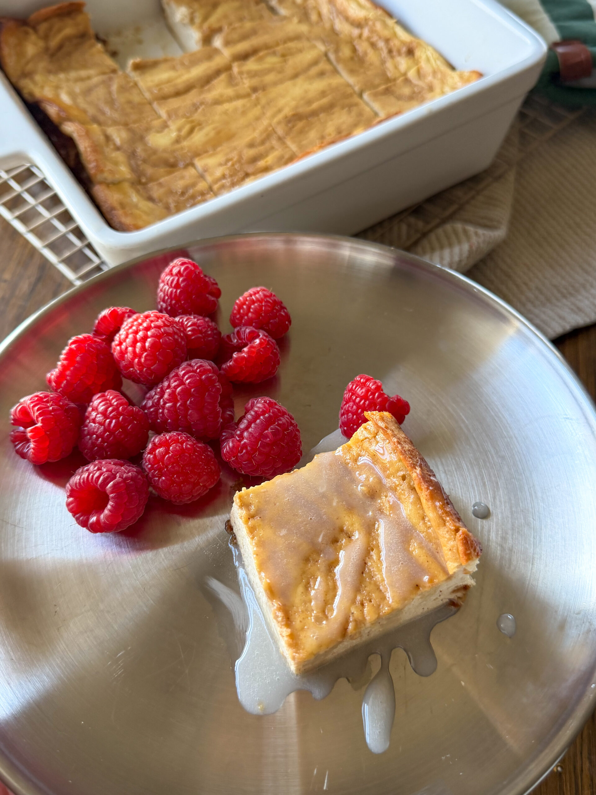 Cinnamon Roll Baked Yogurt Bars (easy breakfast cheesecake)