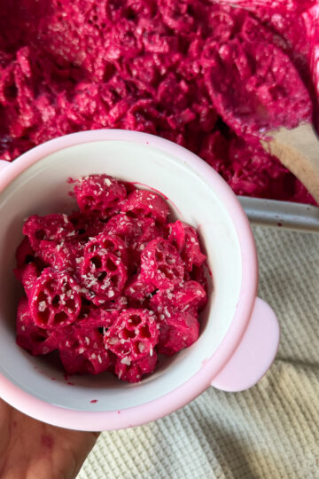 beet pasta sauce for toddlers, pink pasta sauce