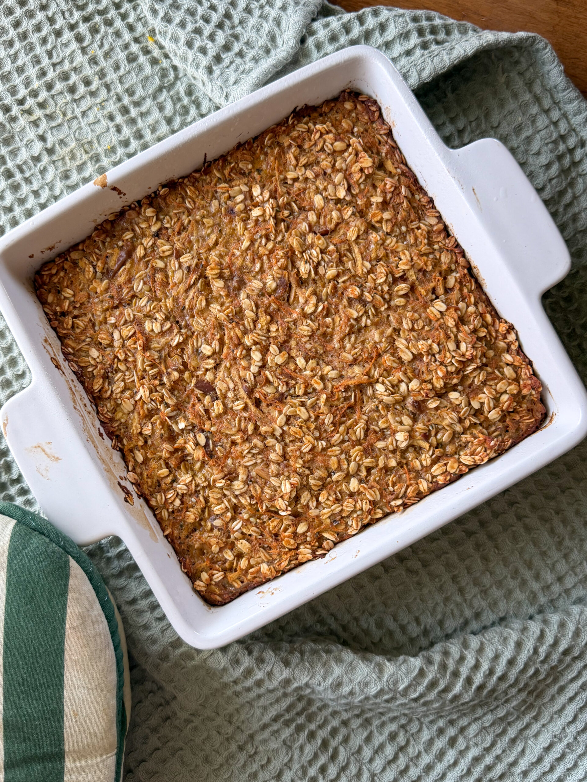 Apple Carrot Baked Oatmeal for Toddlers (easy, no added sugar!)