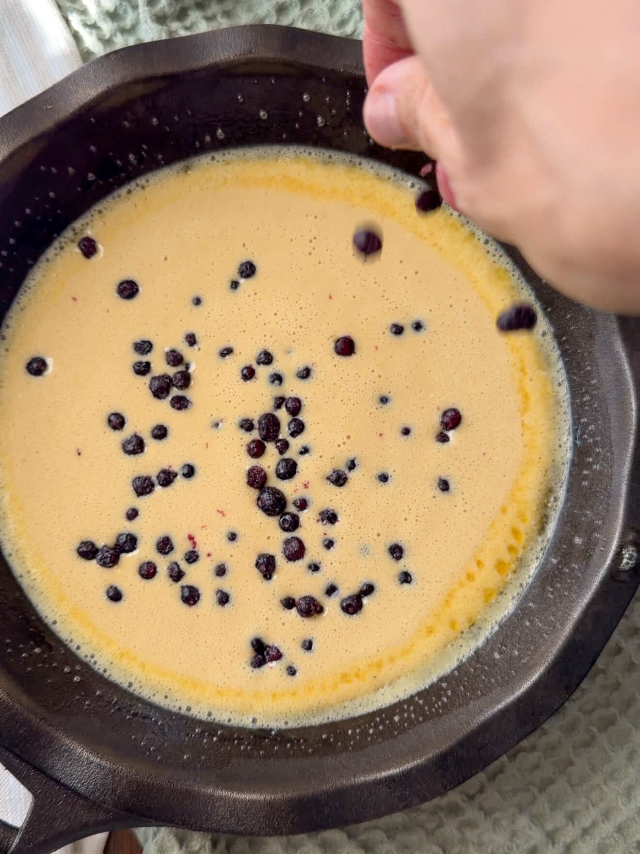 Healthy Dutch Baby Pancake (easy to make & no added sugar)