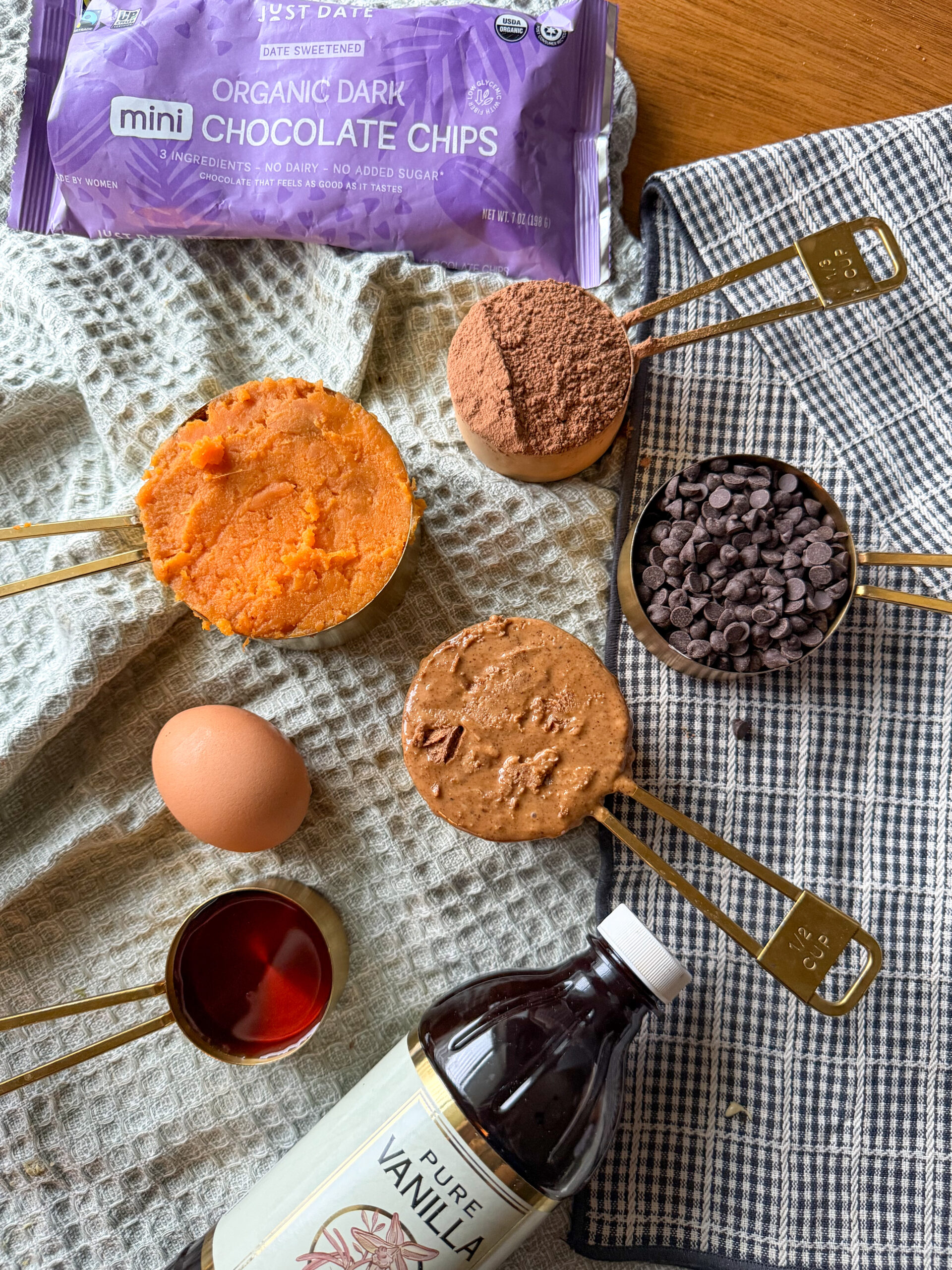 ingredients for the Healthy Sweet Potato Brownies (kid-friendly + naturally sweetened)