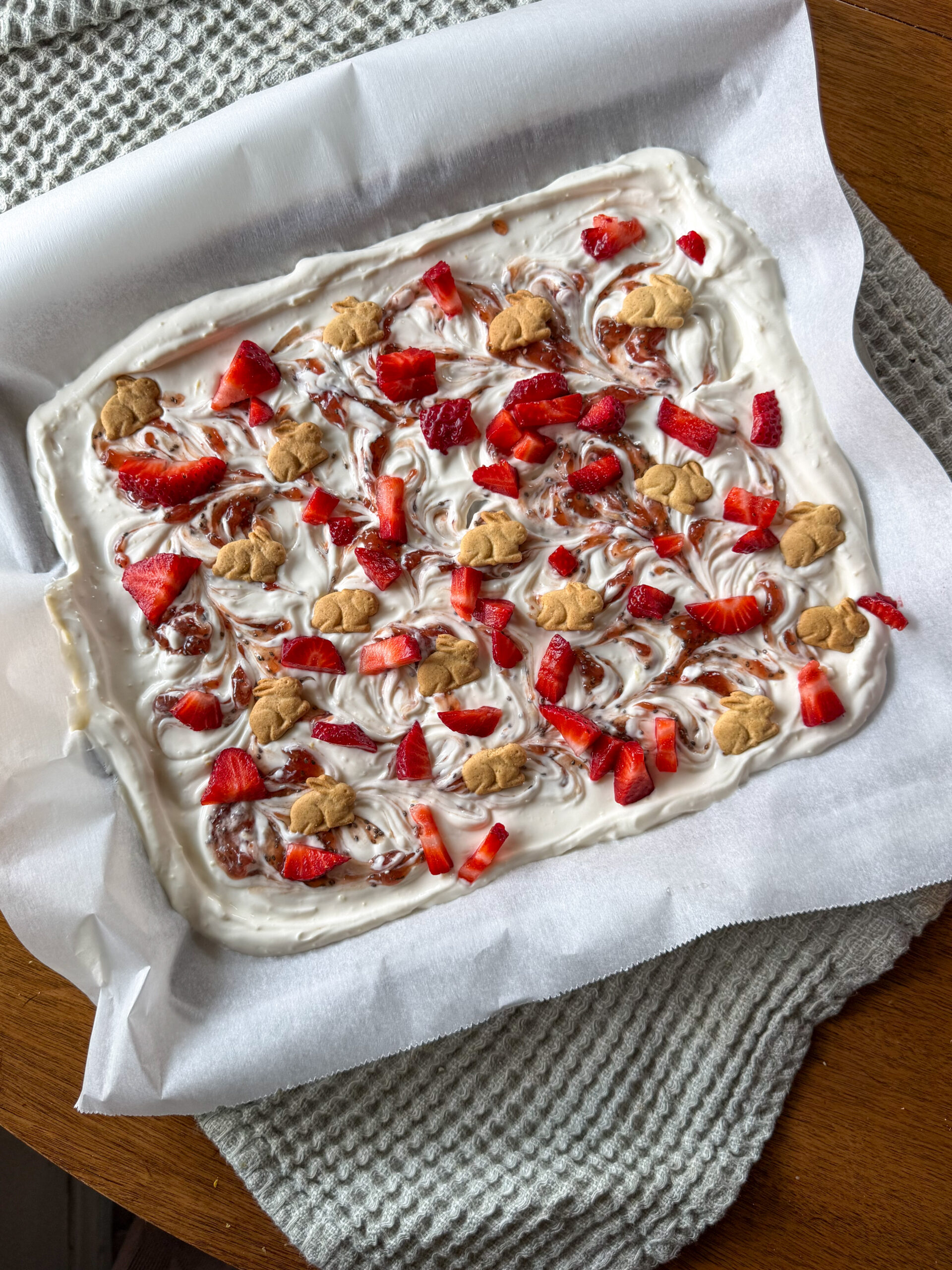Strawberry Cheesecake Yogurt Bark for Toddlers (easy snack)