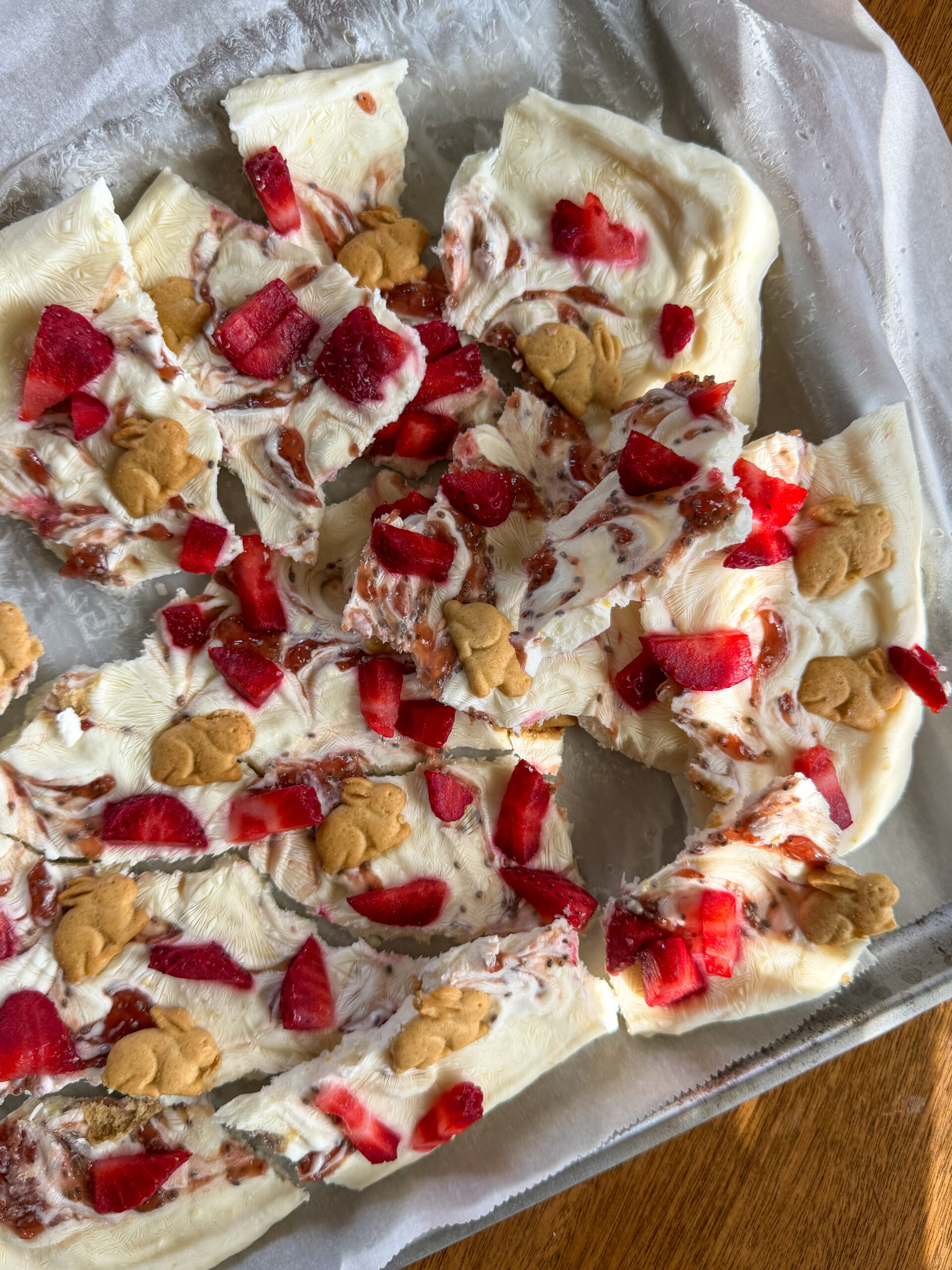 Strawberry Cheesecake Yogurt Bark for Toddlers (easy snack)