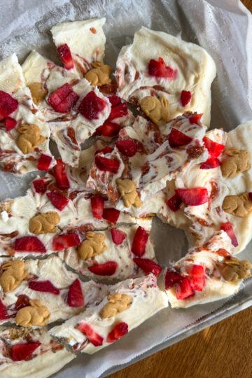 Strawberry Cheesecake Yogurt Bark for Toddlers (easy snack)