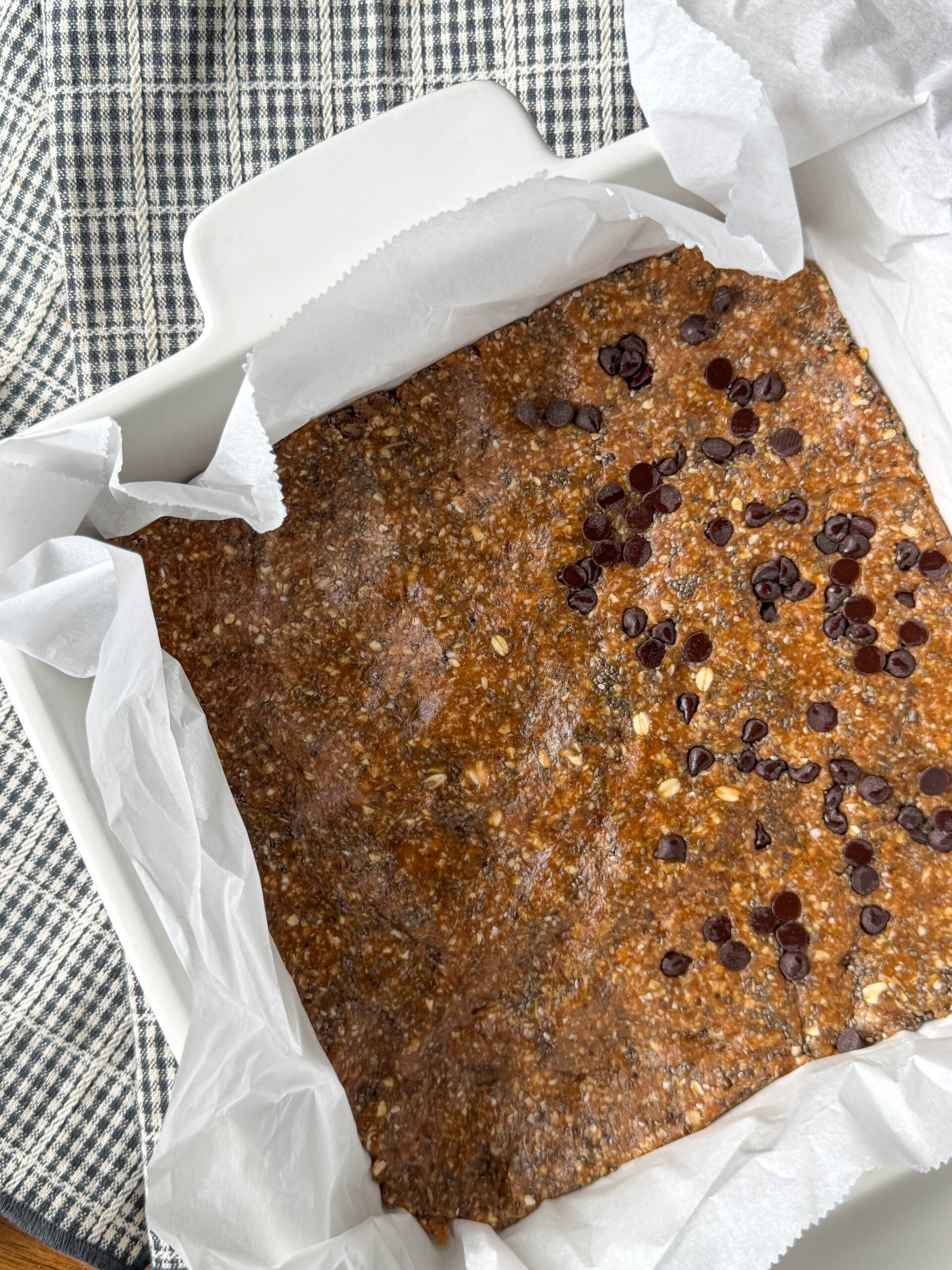 Peanut Butter Date Bars (only 3 simple ingredients, toddler snack)