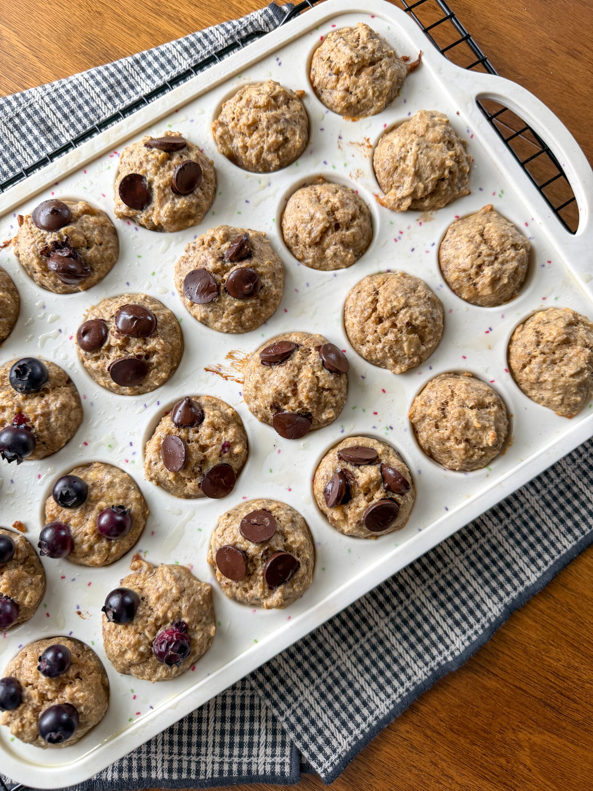 Peanut Butter Banana Baked Oatmeal Cups (Easy + High Protein + Toddler-Friendly)