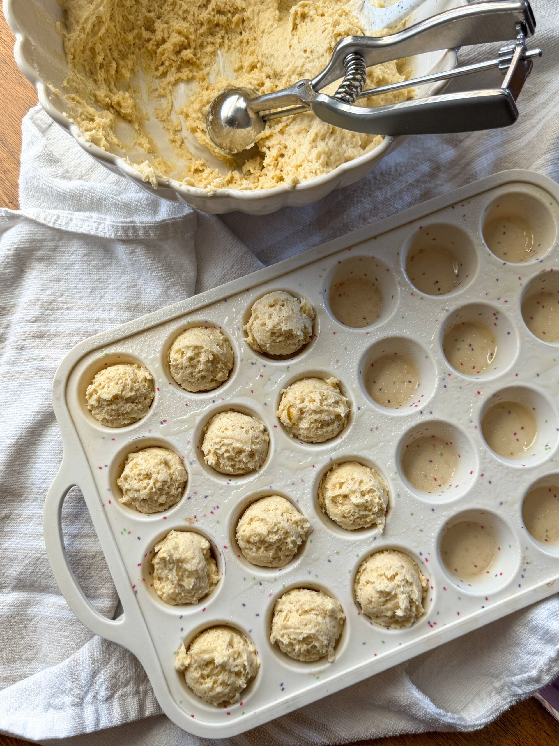 making mini muffins for toddlers