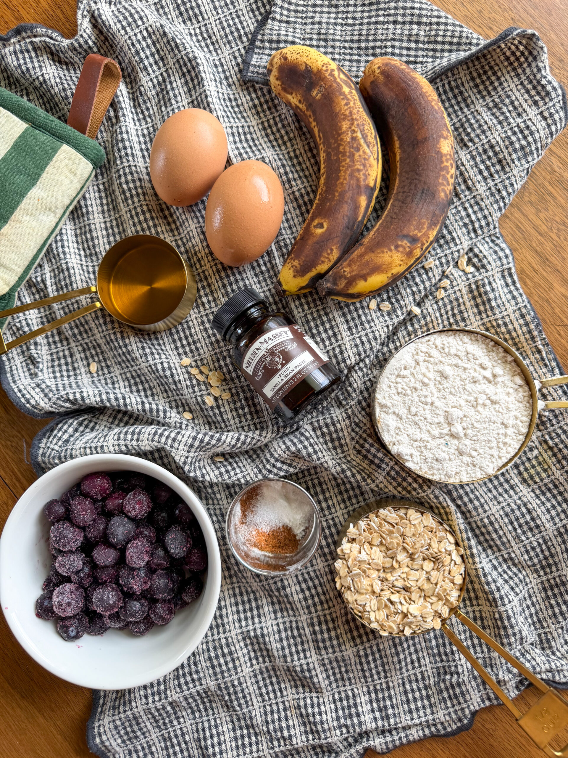ingredients for the healthy blueberry banana muffins for toddlers
