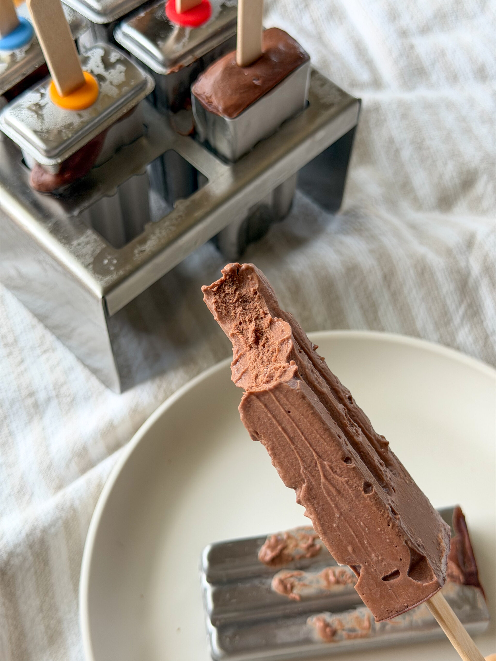 Avocado Fudgesicles for toddlers (easy homemade chocolate popsicles)