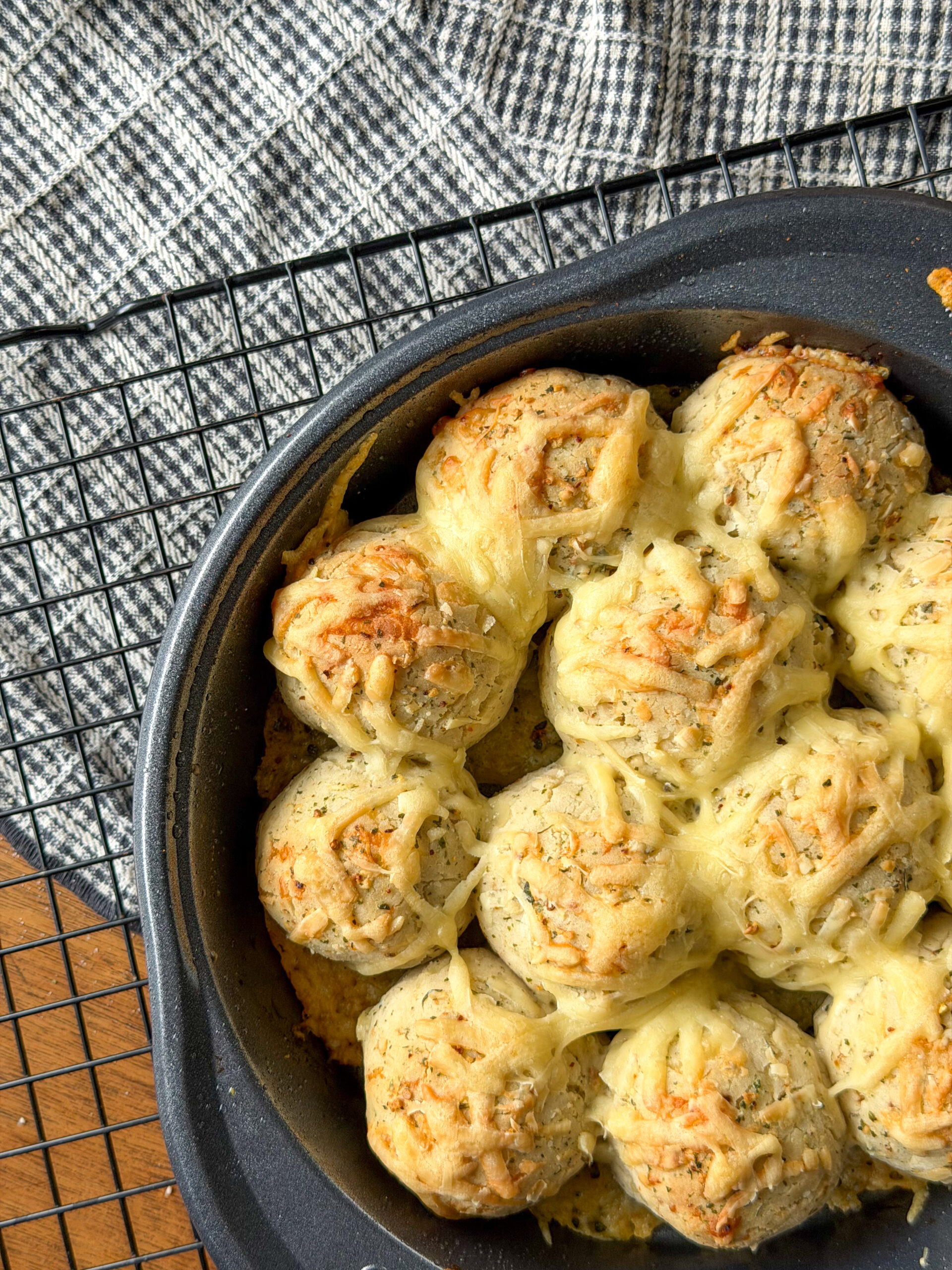 Greek Yogurt Cheese Rolls for toddlers (easy to make, no yeast required!)