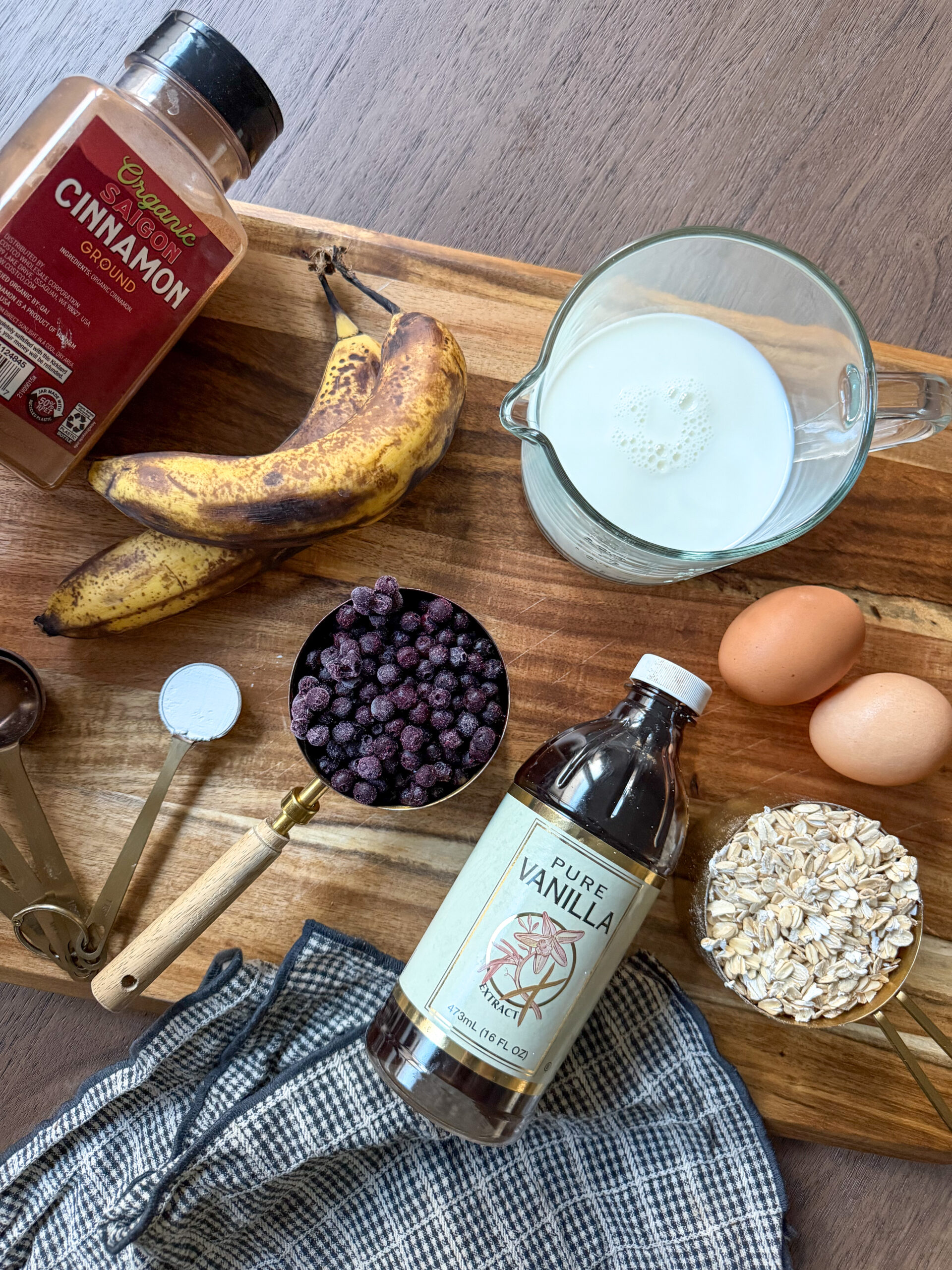 ingredients for Banana Blueberry Baked Oatmeal (easy breakfast for toddlers)
