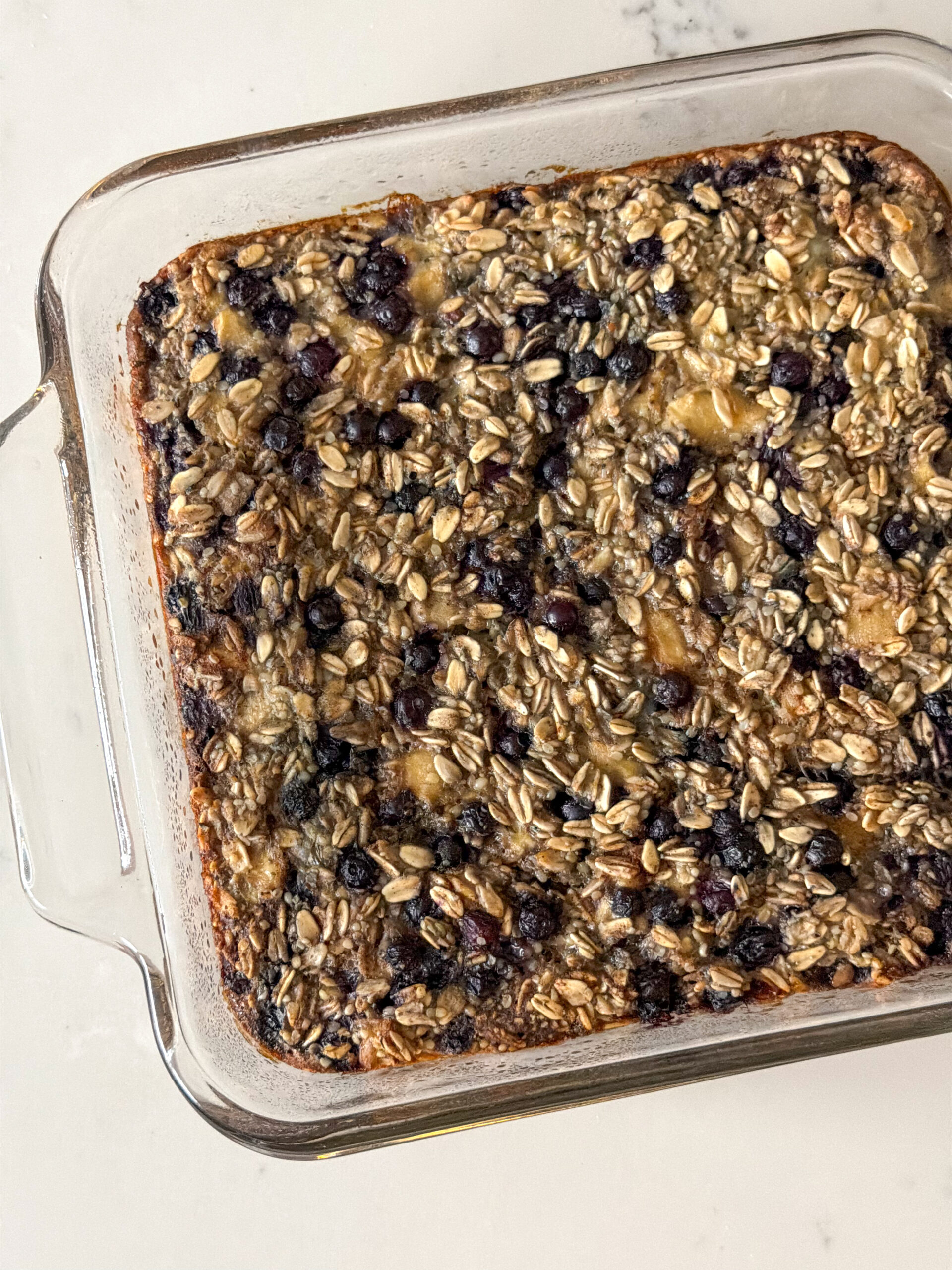 Banana Blueberry Baked Oatmeal (easy breakfast for toddlers)