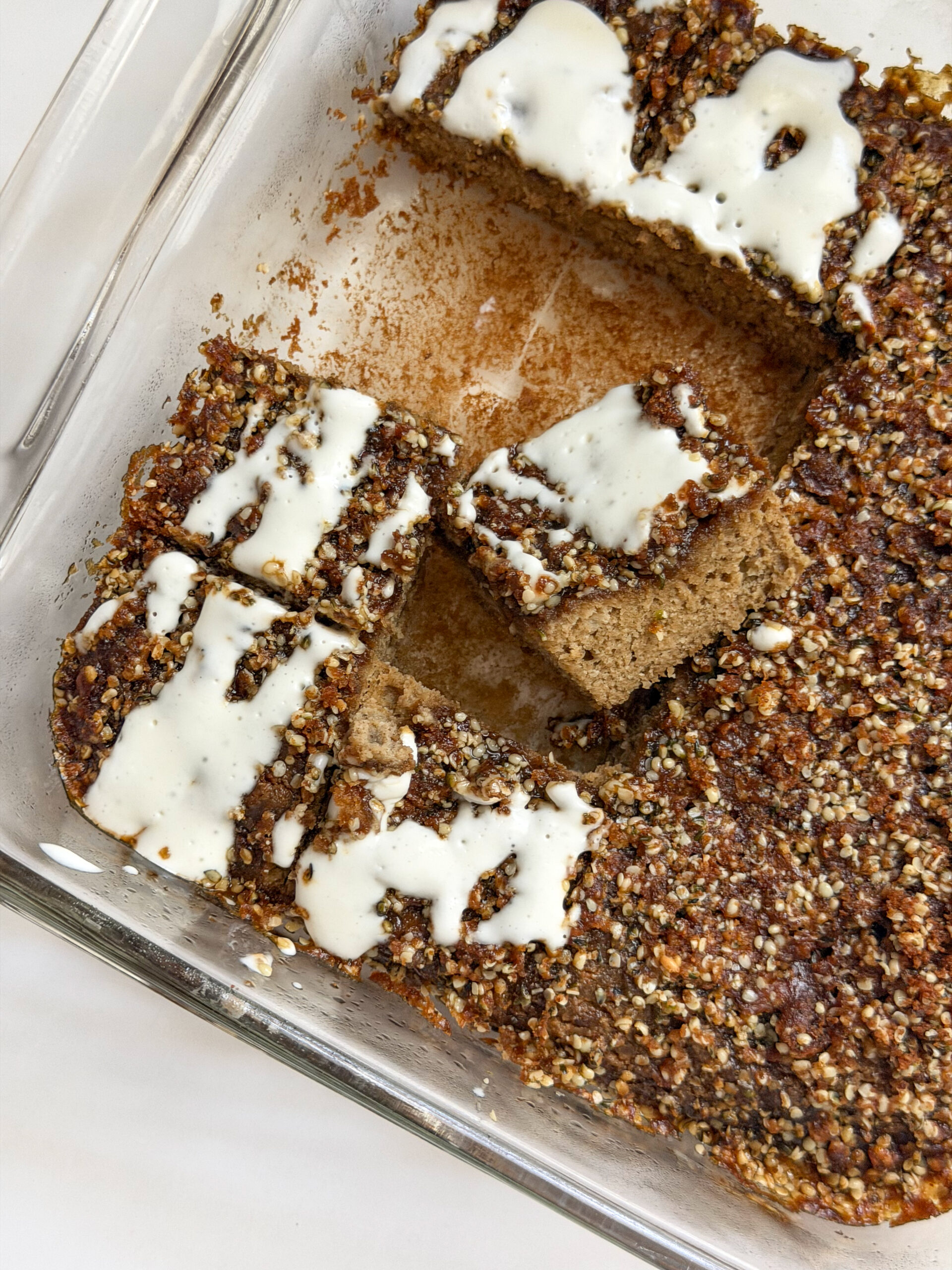 Cinnamon Roll Banana Bread (easy to make, no added sugar!)