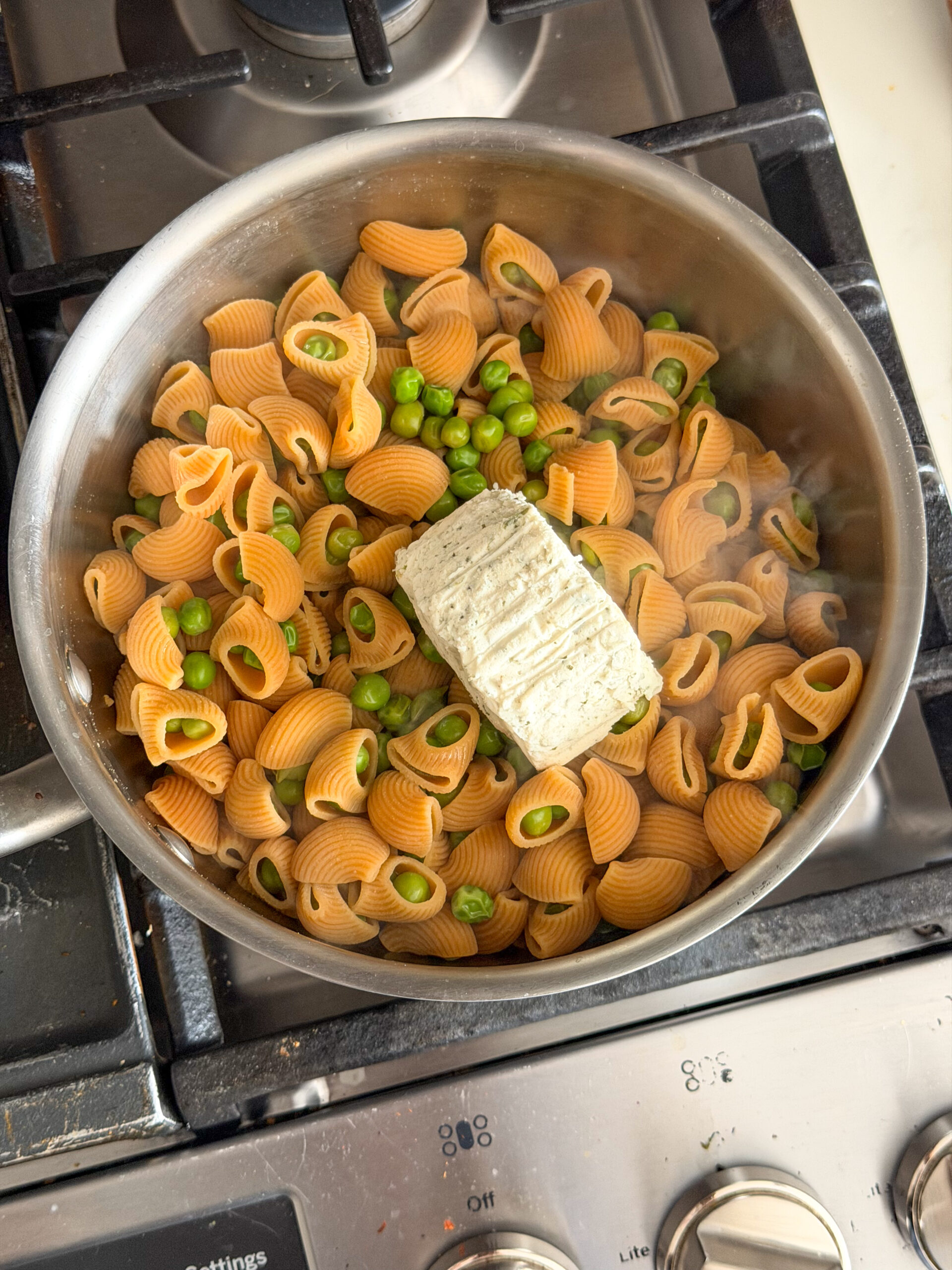 Easy Pasta and Peas with boursin (creamy one-pot dinner for kids)