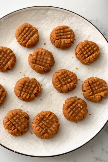 Pumpkin Peanut Butter Cookies for toddlers (no bake, easy to make)